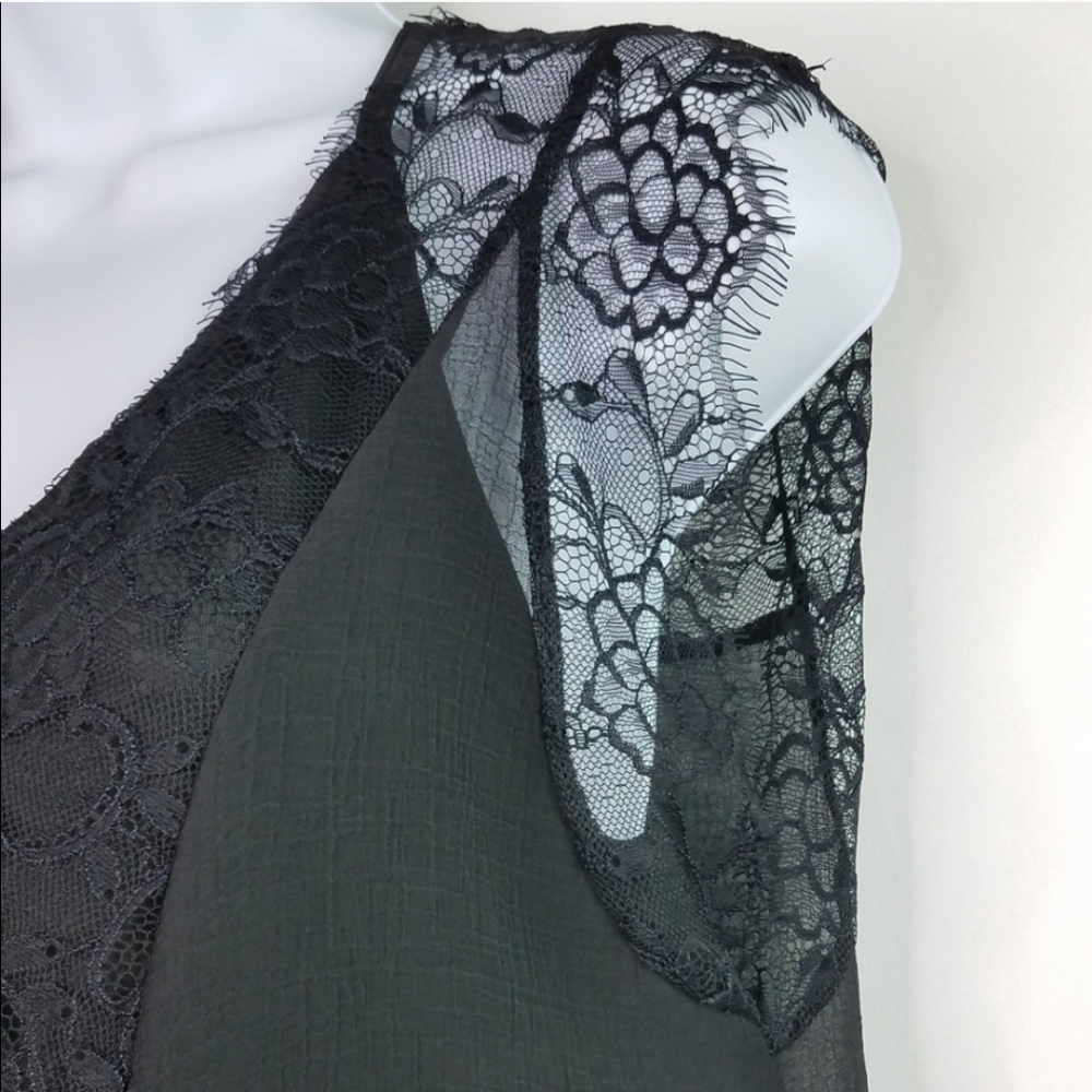 Black Lace Tank Top With Removable Racerback Camisole - Picture 16 of 16